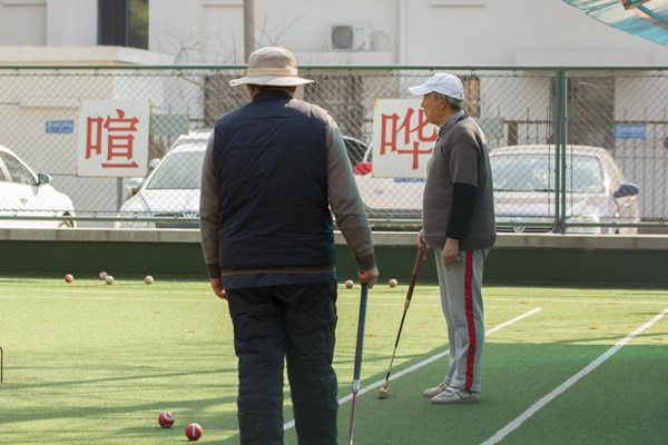 老了以后怕痴呆？提醒：60岁以后的人饮食可以这样吃，大脑更年轻