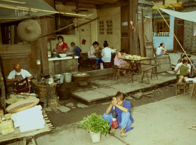 老城记忆，80年代的四川成都，感受巴蜀天堂版的安逸生活